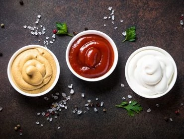 Ketchup, majonéz, mustár