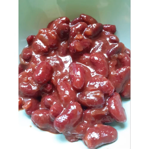 El Sabor chilis bab tányéron